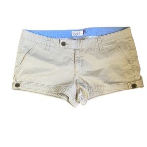 SO Khaki Juniors Chino Shorts. Size 15.